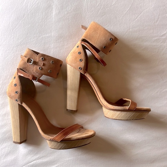 Hoss Intropia Suede Platform Heels size 36. Peach - Picture 2 of 4